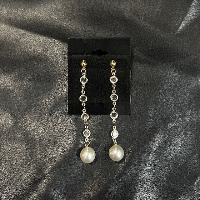 Pearl Dangle Post Earring